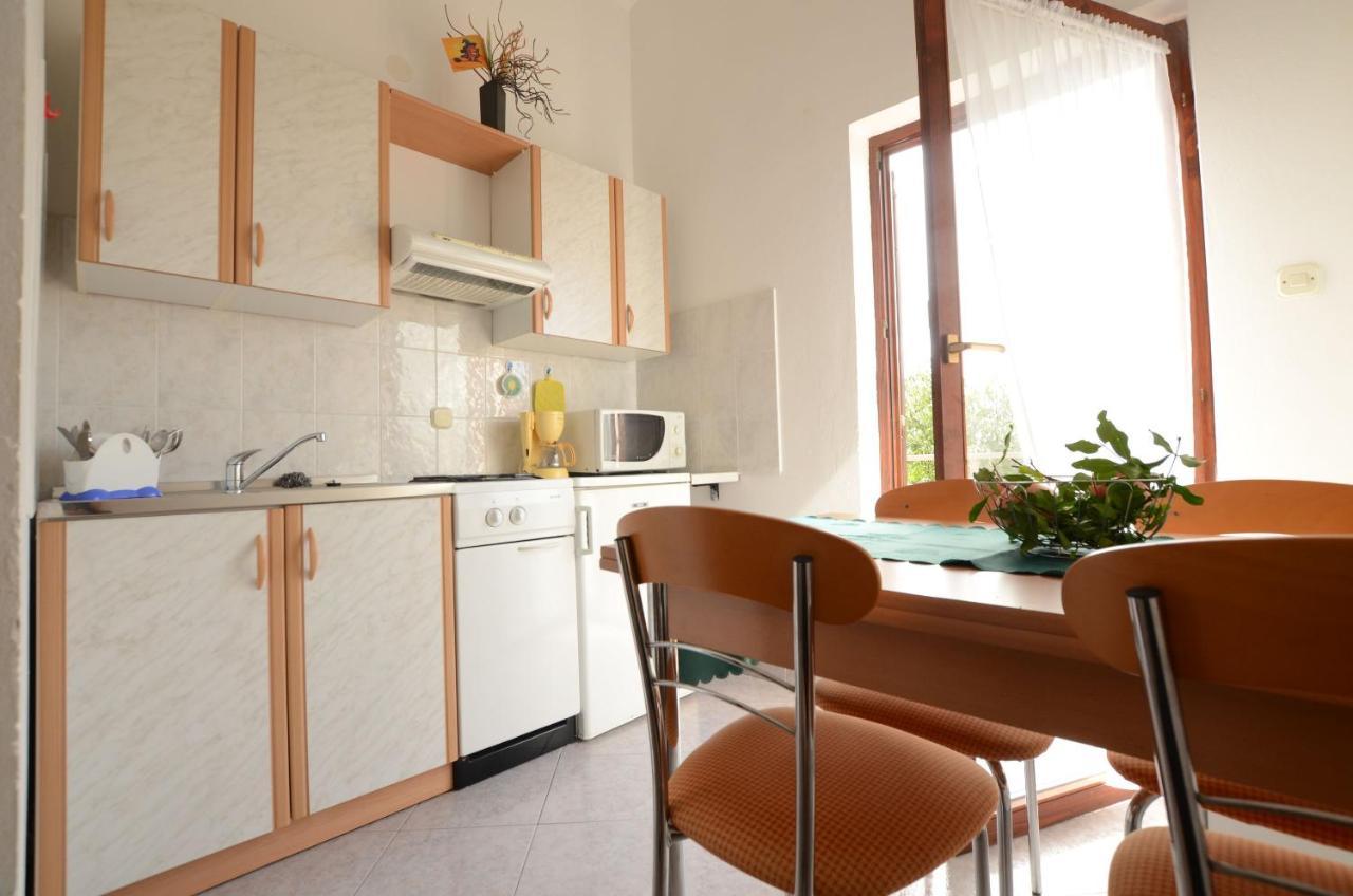 Apartments Josip Pavicini Exterior foto